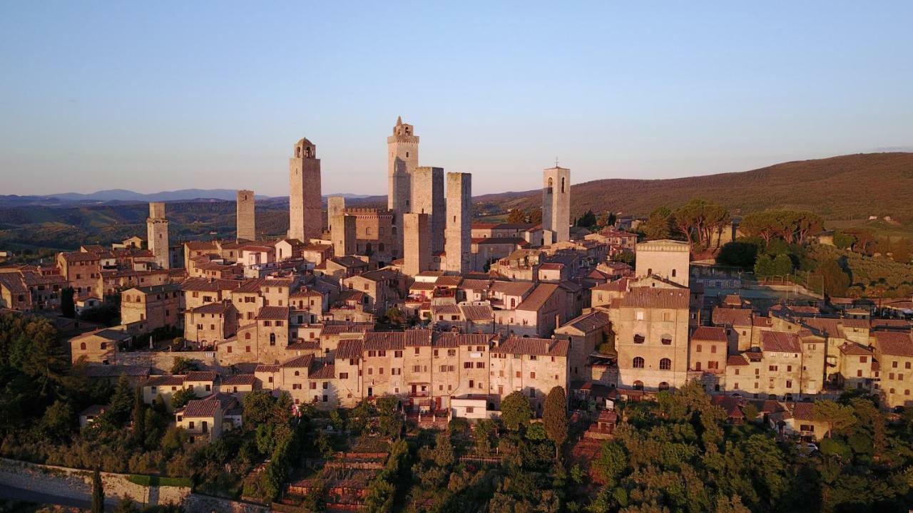 סן ג'ימיניאנו Castello Di Fulignano Ranuccio10 Superior Apartment מראה חיצוני תמונה